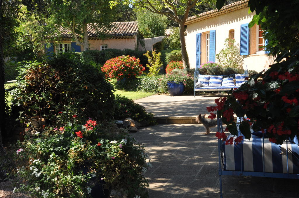 La Ferme Bed & Breakfast Saint-Marc-Jaumegarde Luaran gambar