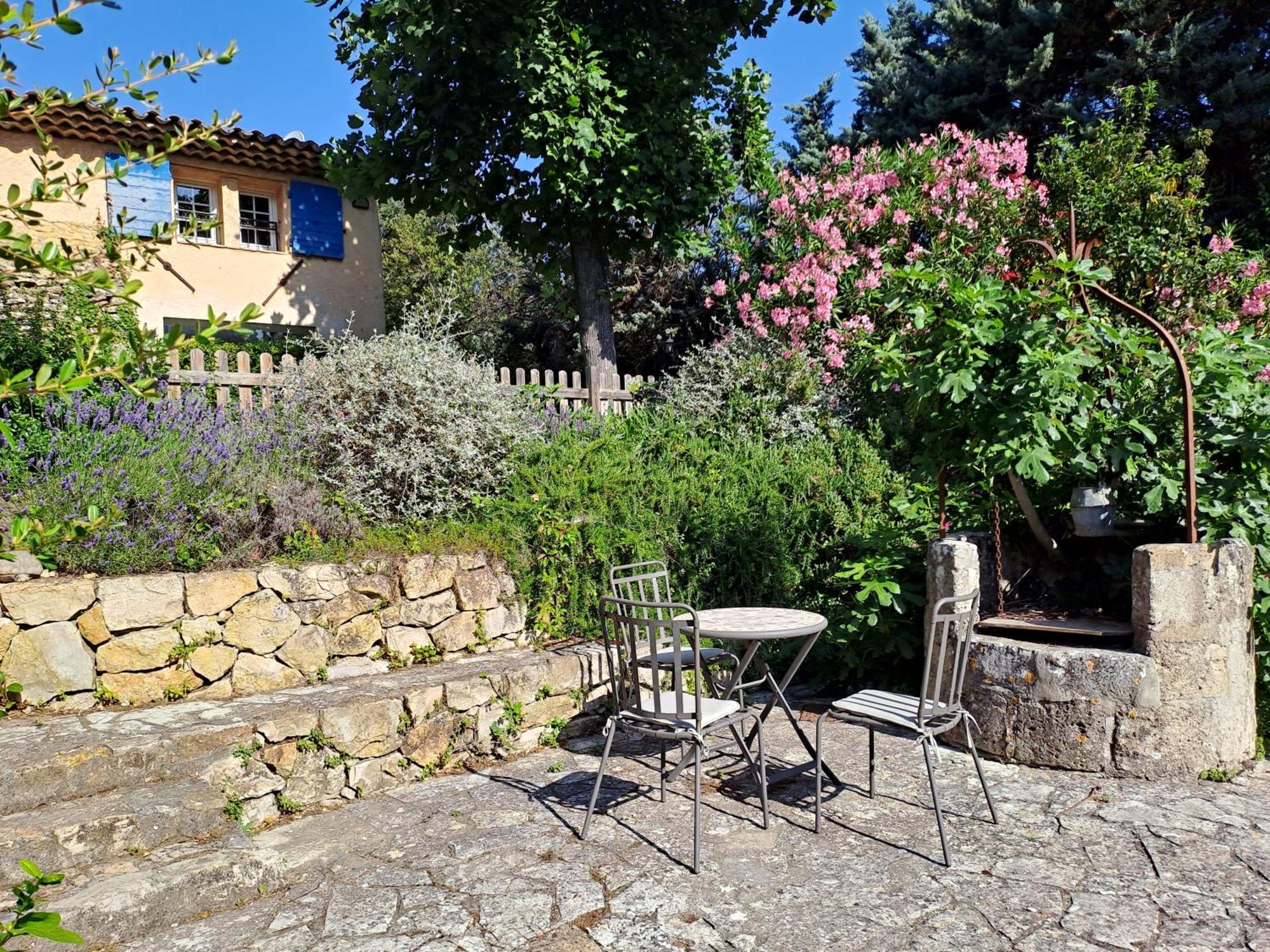 La Ferme Bed & Breakfast Saint-Marc-Jaumegarde Luaran gambar