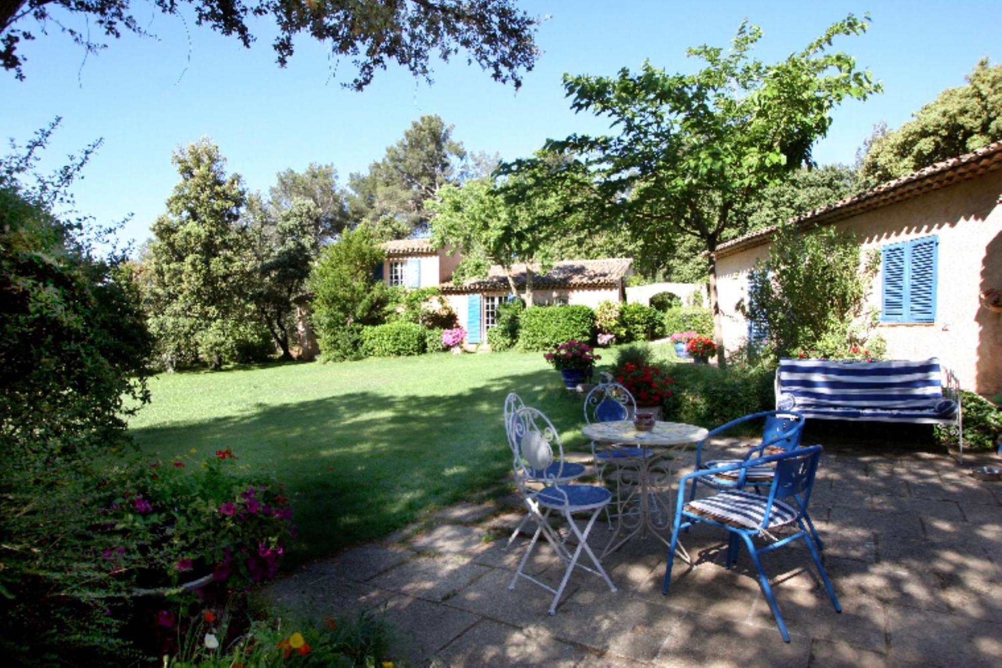 La Ferme Bed & Breakfast Saint-Marc-Jaumegarde Luaran gambar