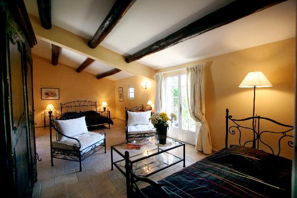 La Ferme Bed & Breakfast Saint-Marc-Jaumegarde Luaran gambar