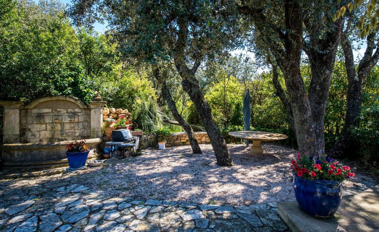 La Ferme Bed & Breakfast Saint-Marc-Jaumegarde Luaran gambar