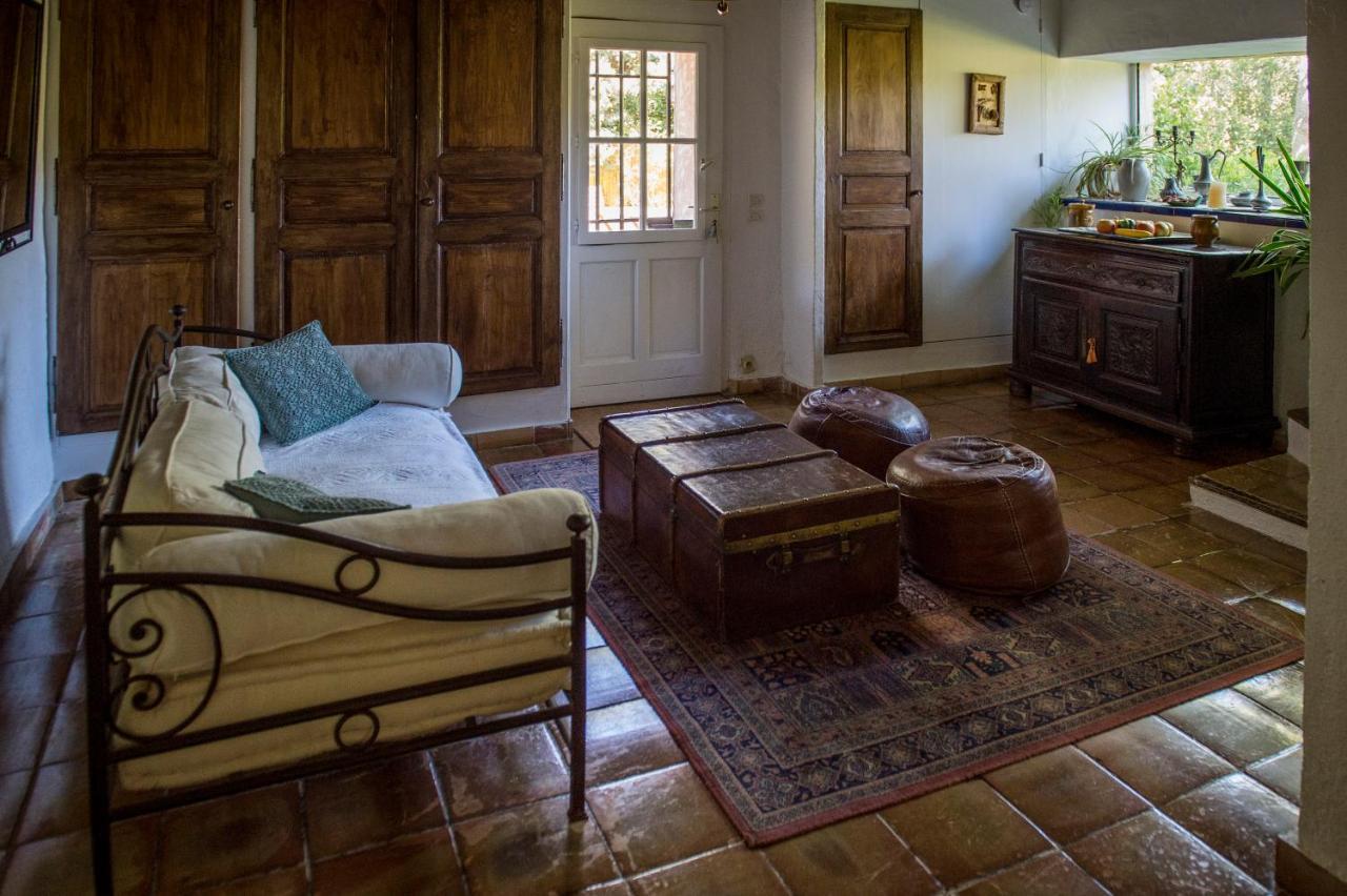 La Ferme Bed & Breakfast Saint-Marc-Jaumegarde Luaran gambar